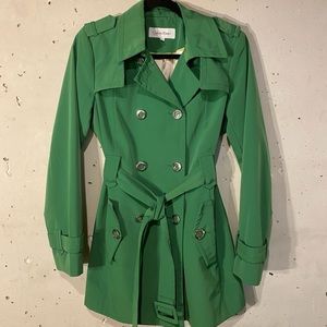 Calvin Klein Kelly Green trenchcoat clear buttons